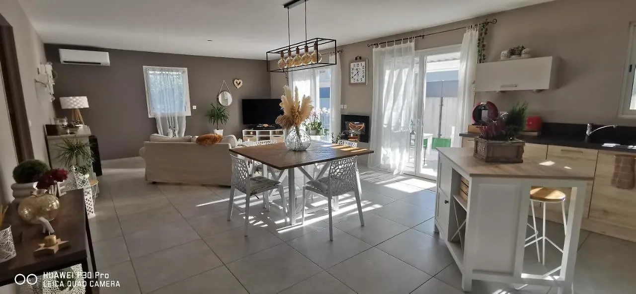 Appartement Chambre Cosy Non Fumeur à Châteaurenard 0*,  France